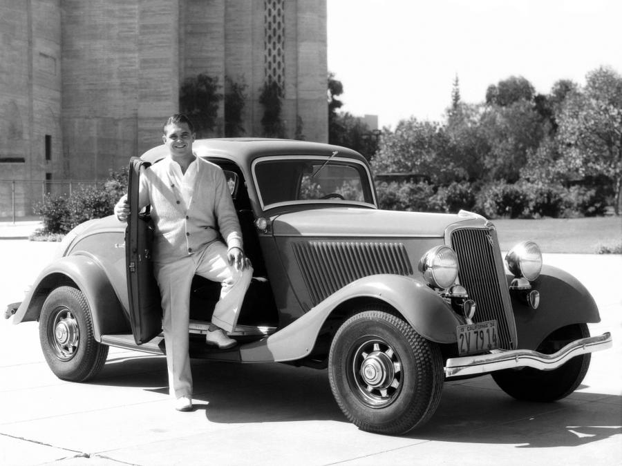  Ford V8 DeLuxe 3-Window Coupe 1934 года  (фото 24 из 24)